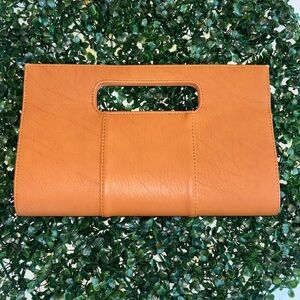 👜 Brown / Tan clutch purse vegan leather snap closure